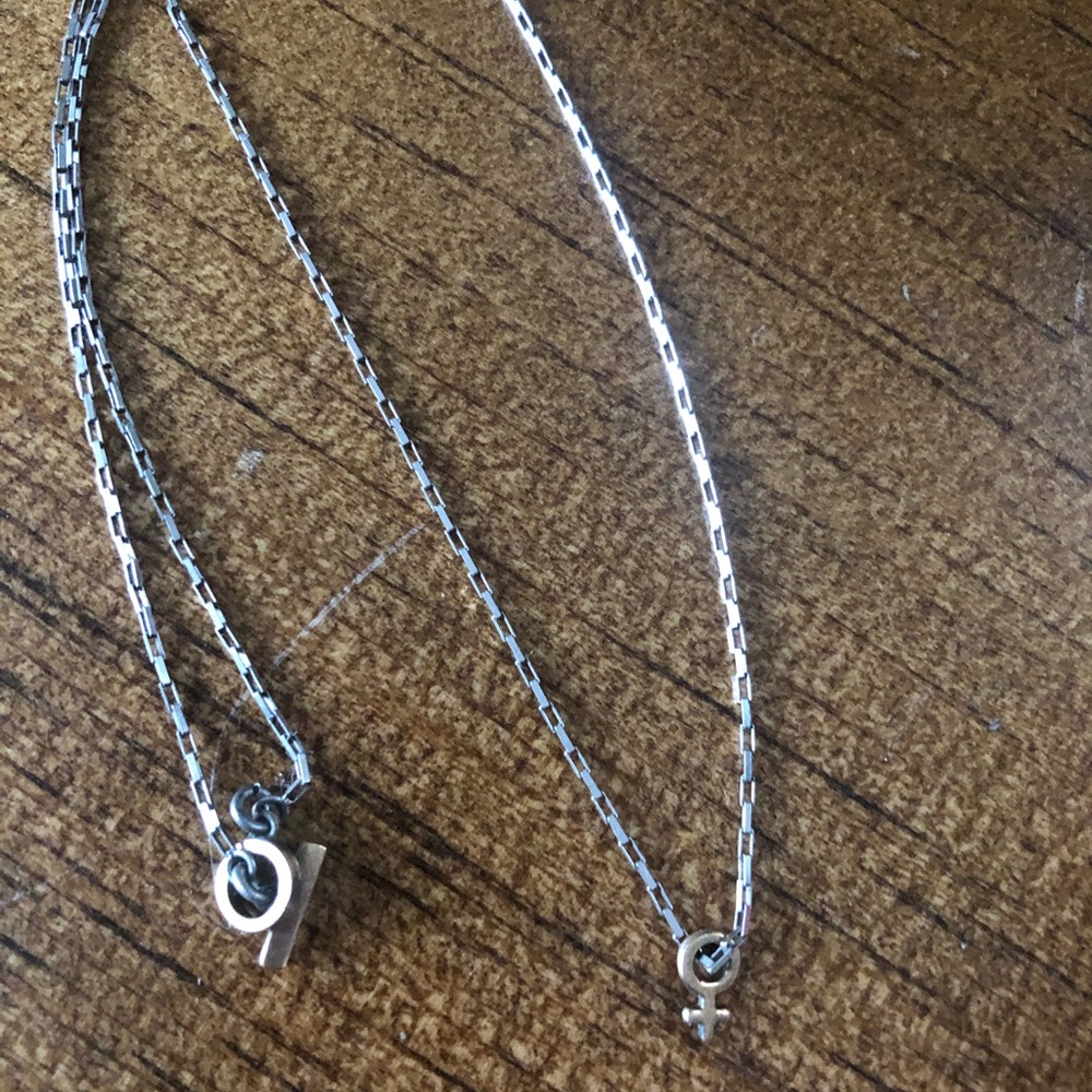 Madewell x Girls Inc. Female Symbol Necklace